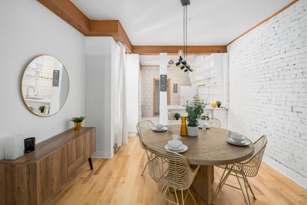 モントリオールChic Mile-End 3Br Getaway - Free Parking, Sleeps 8アパートメント エクステリア 写真