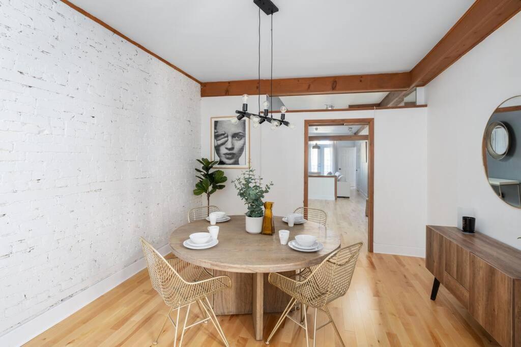 モントリオールChic Mile-End 3Br Getaway - Free Parking, Sleeps 8アパートメント エクステリア 写真